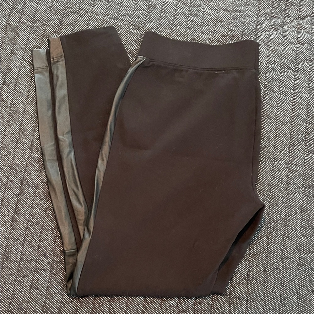White House Black Market Black Leggings - Picture 6 of 6